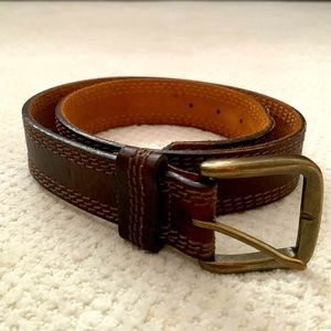 Size 32 Brown Genuine Leather LL Bean belt, tried on once like new.